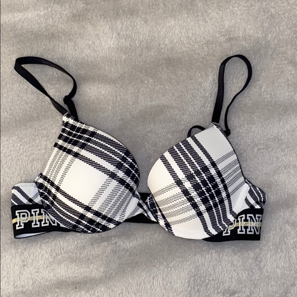Pink/Victoria’s secret Bra